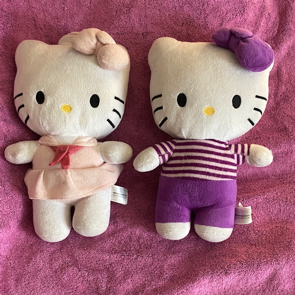 Hello Kitty Plush Duo - Pink and Purple Outfits